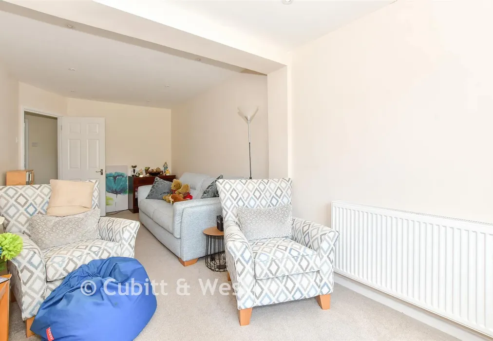 Family Room/ Bedroom 2 - Greenfields Way, Horsham, West Sussex - Wards of Kent