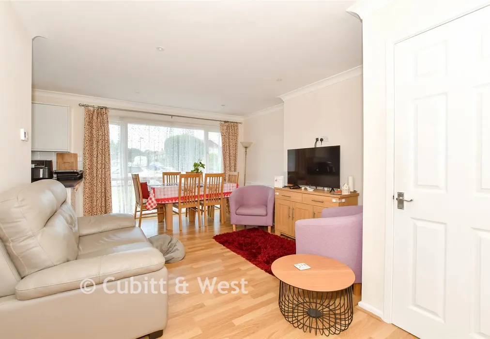 Lounge/Kitchen - Greenfields Way, Horsham, West Sussex - Wards of Kent