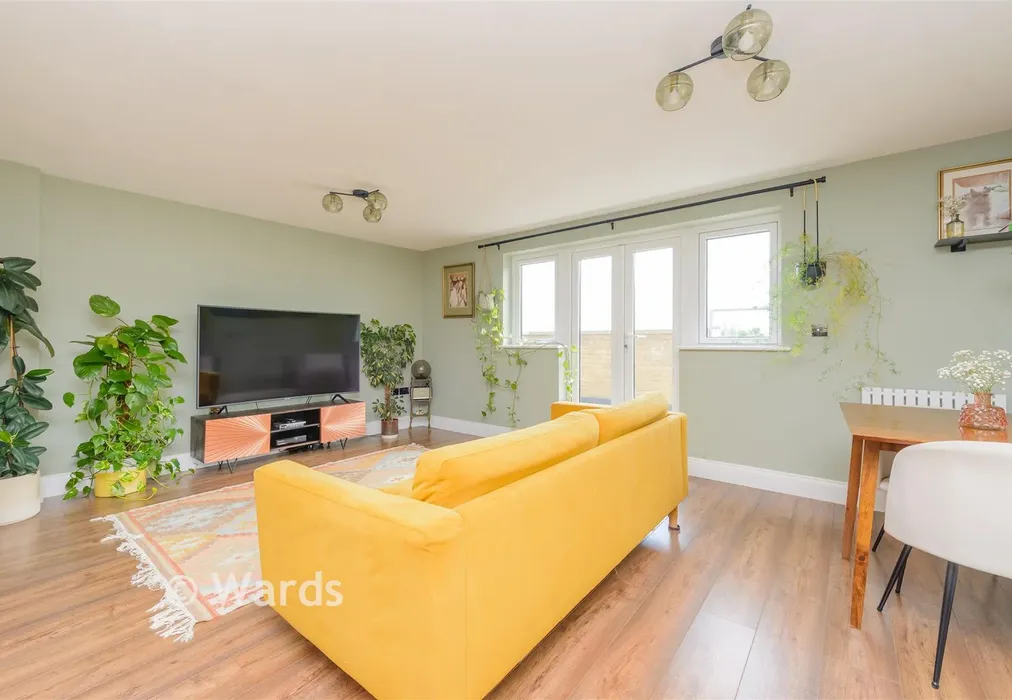 Kitchen/Dining/Living Room - South Street, Gravesend, Kent - Wards of Kent