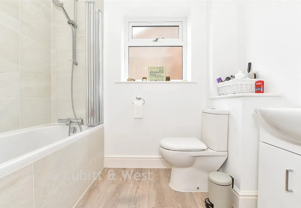 Bathroom - Mulberry Way, Crowborough, East Sussex - Wards of Kent