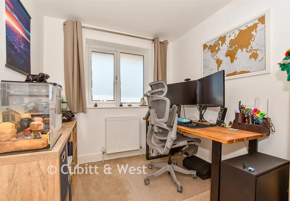 Bedroom 2 - Mulberry Way, Crowborough, East Sussex - Wards of Kent