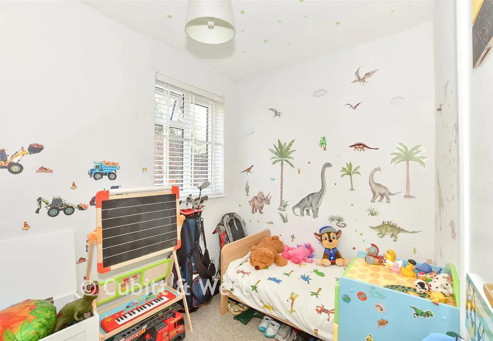 Bedroom 2 - Nelson Road, Horsham, West Sussex - Wards of Kent