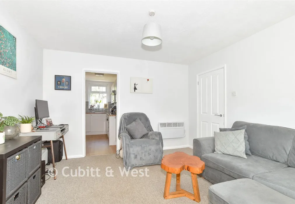 Lounge - Nelson Road, Horsham, West Sussex - Wards of Kent
