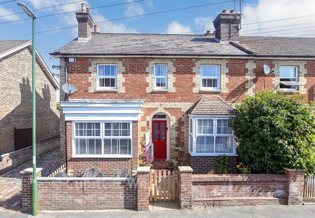 External (Web) - Nelson Road, Horsham, West Sussex - Wards of Kent