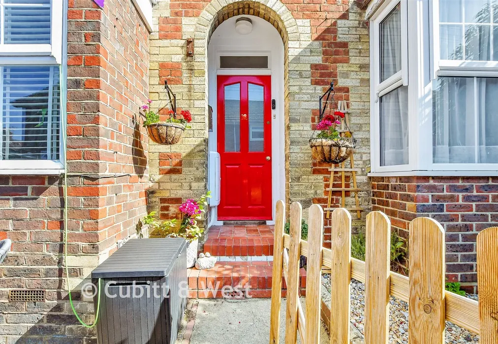External Lifestyle Photograph. Nn - Nelson Road, Horsham, West Sussex - Wards of Kent