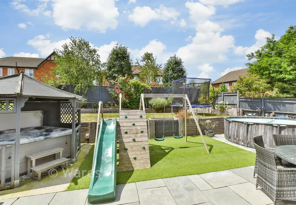 Rear Garden - Lawday Avenue, Eastchurch, Kent - Wards of Kent