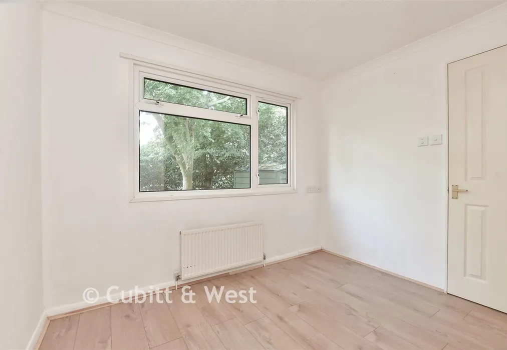 Bedroom 1 - Boxhill Road, Tadworth, Surrey - Wards of Kent