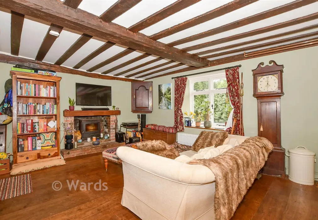 Lounge - Old Loose Hill, Loose, Maidstone, Kent - Wards of Kent