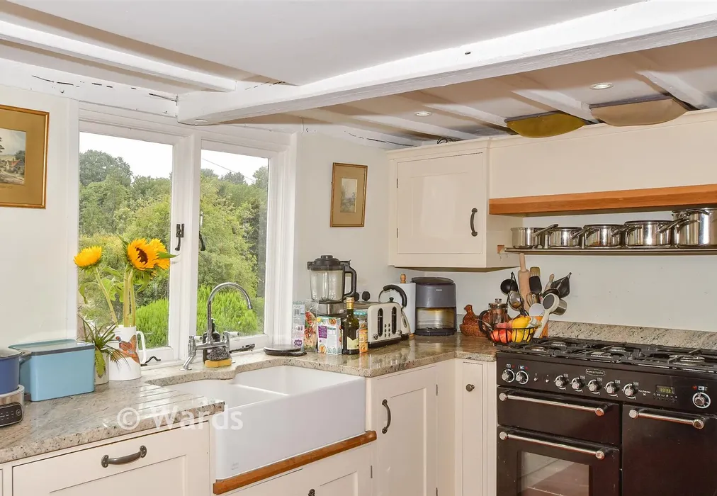 Internal Lifestyle Photograph - Old Loose Hill, Loose, Maidstone, Kent - Wards of Kent