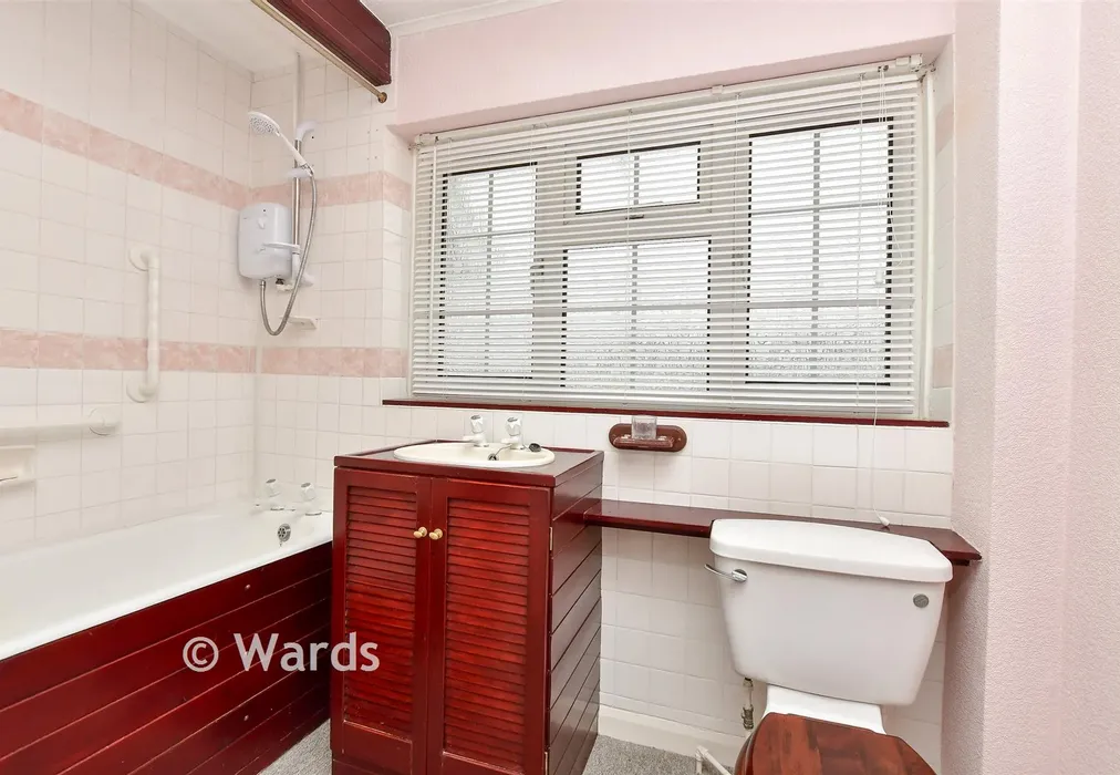 Bathroom - Collingwood Walk, Sittingbourne, Kent - Wards of Kent