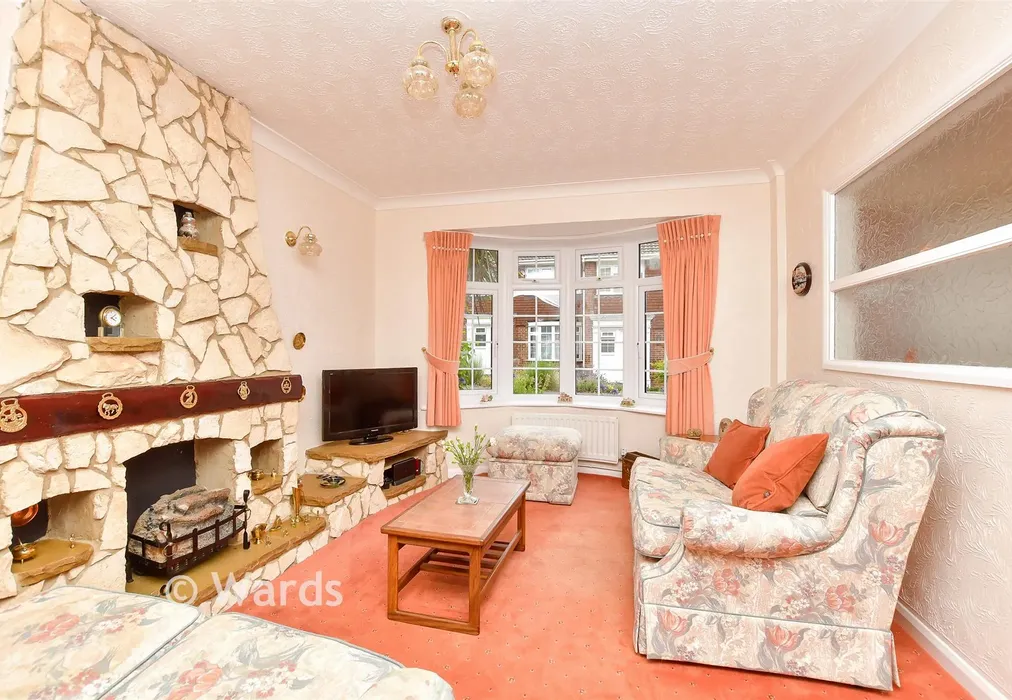 Lounge - Collingwood Walk, Sittingbourne, Kent - Wards of Kent