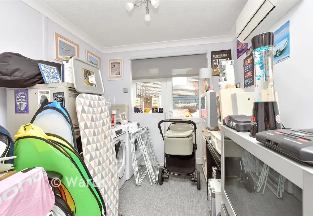 Utility Room - Gregory Close, Church Milton, Kent - Wards of Kent