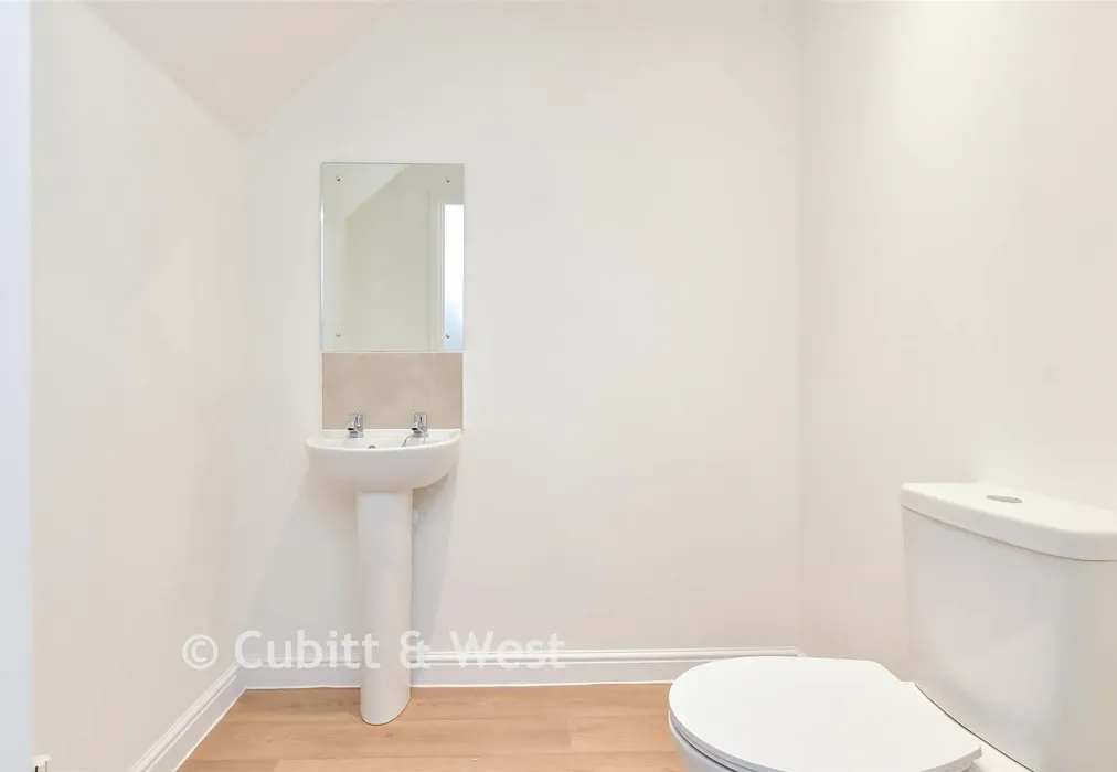 Cloakroom - Colts Brook Road, Sompting, West Sussex - Wards of Kent