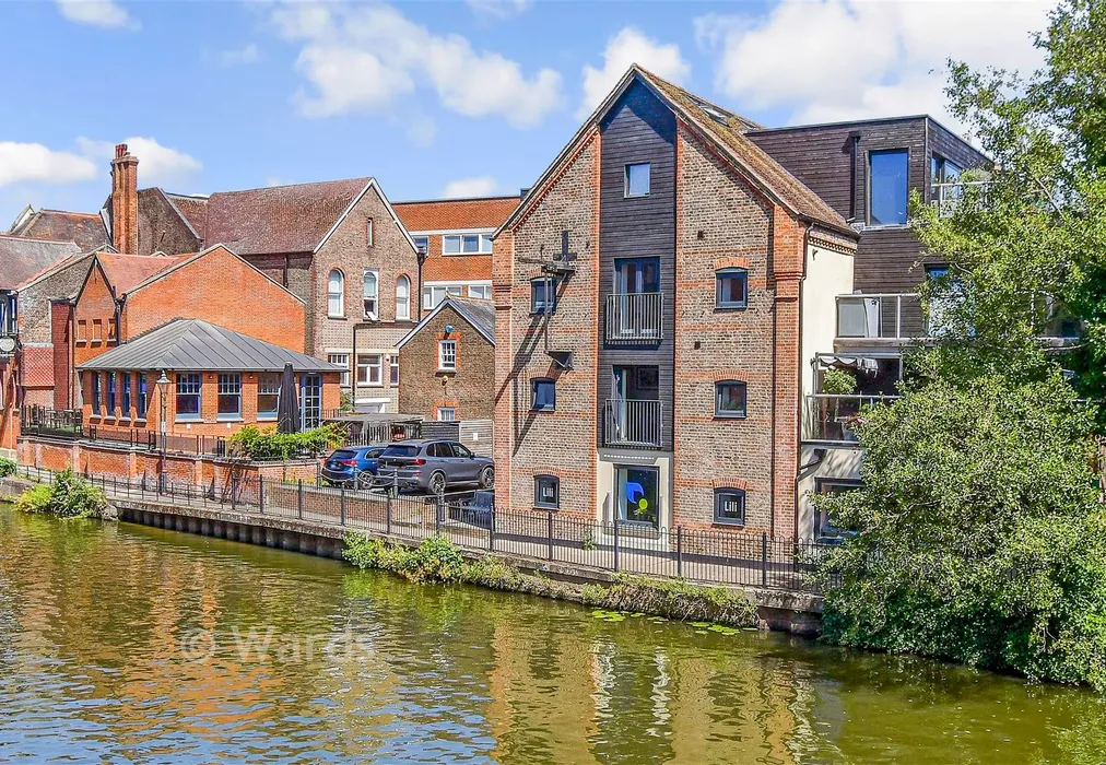 External (Web). - Lyons Crescent, Tonbridge, Kent - Wards of Kent