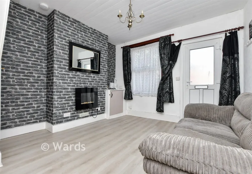 Lounge - Turner Street, Ramsgate, Kent - Wards of Kent