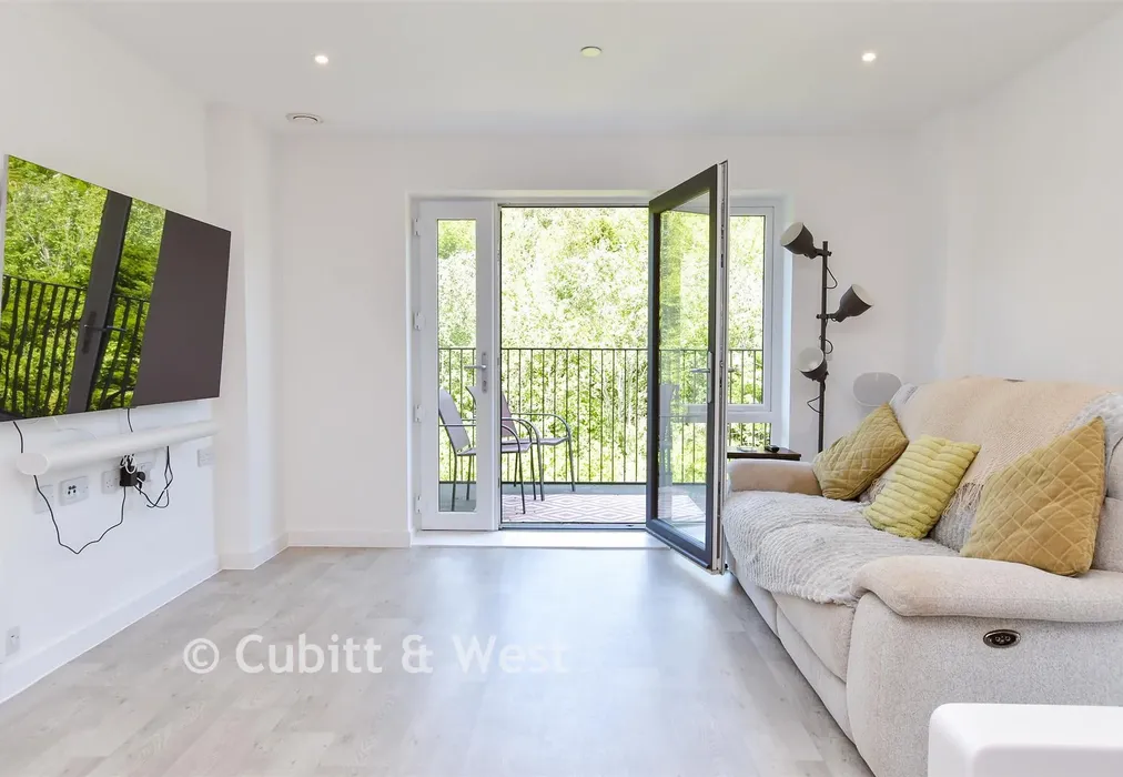 Lounge - Denman Place, Coldean, East Sussex - Wards of Kent