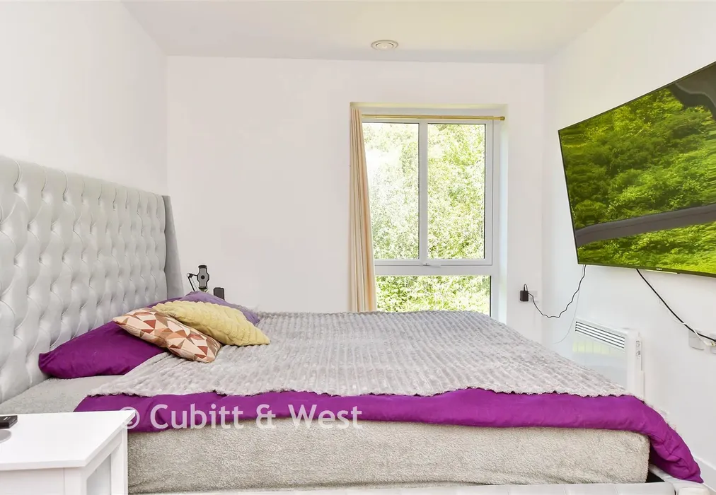 Bedroom 1 - Denman Place, Coldean, East Sussex - Wards of Kent