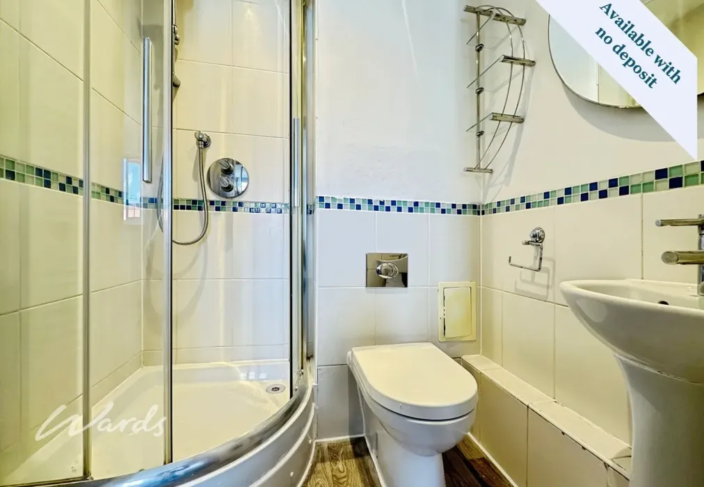 En Suite - Knightrider Street Maidstone ME15 - Wards of Kent