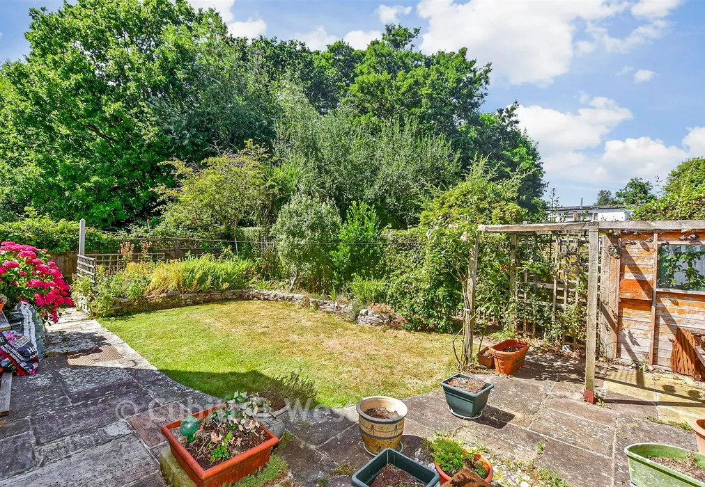 Rear Garden - Maisemore Gardens, Emsworth, Hampshire - Wards of Kent