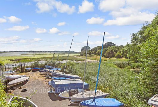 Maisemore Gardens, Emsworth, Hampshire - Wards of Kent