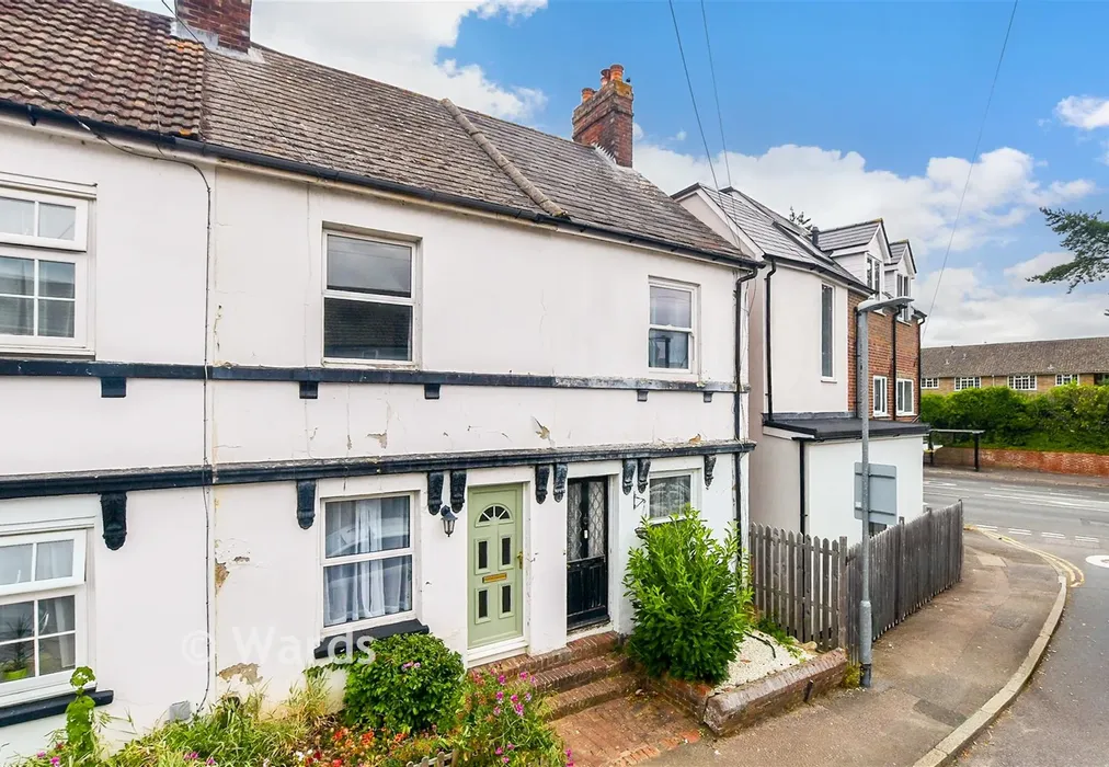 External (Brochure) - Uridge Road, Tonbridge, Kent - Wards of Kent