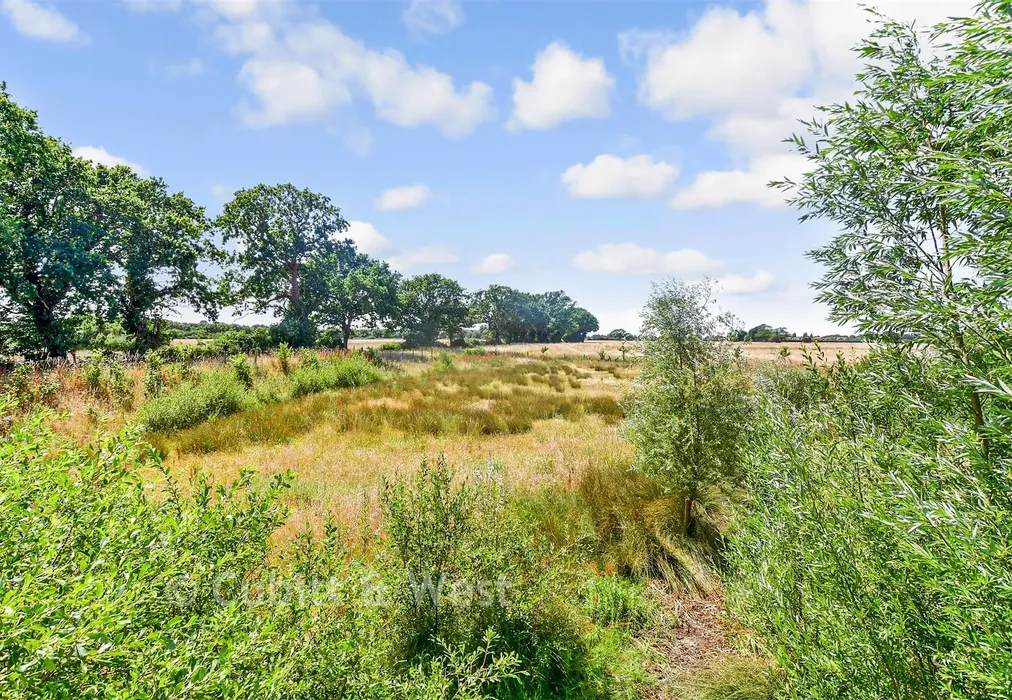 Surrounding Area - Shipwrights Close, Emsworth, Hampshire - Wards of Kent