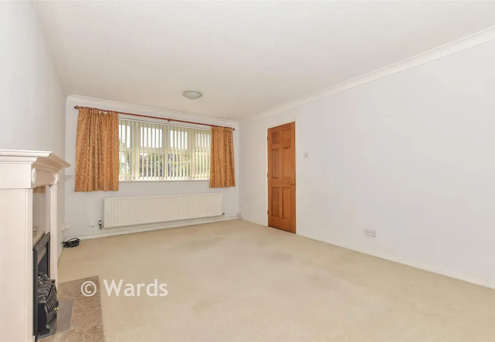 Living Room - Rogersmead, Tenterden, Kent - Wards of Kent