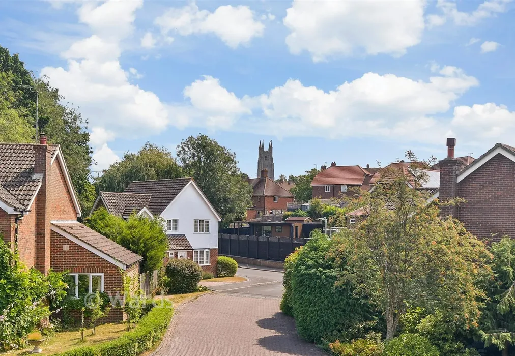 Views To Front - Rogersmead, Tenterden, Kent - Wards of Kent