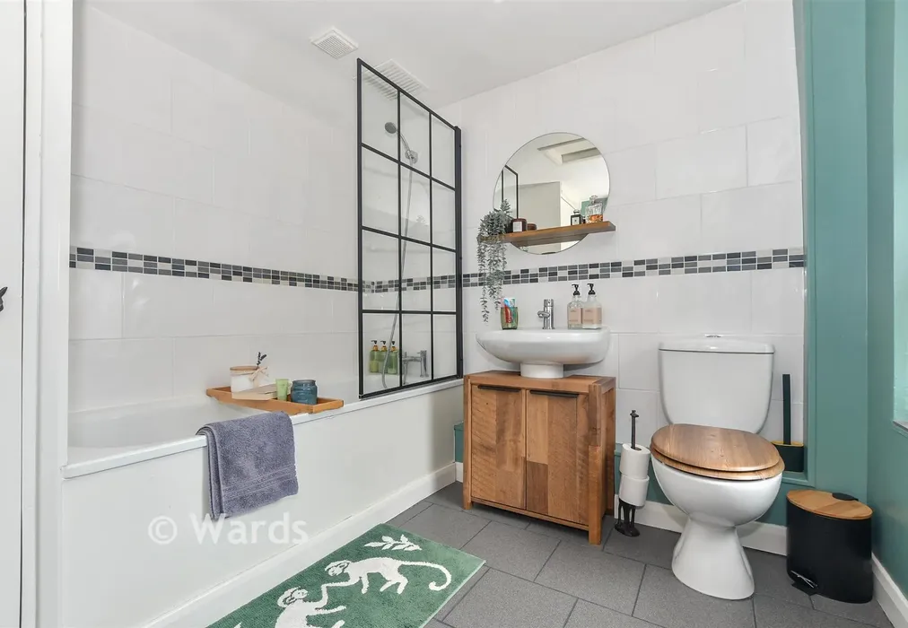 Bathroom - Beaver Road, Ashford, Kent - Wards of Kent