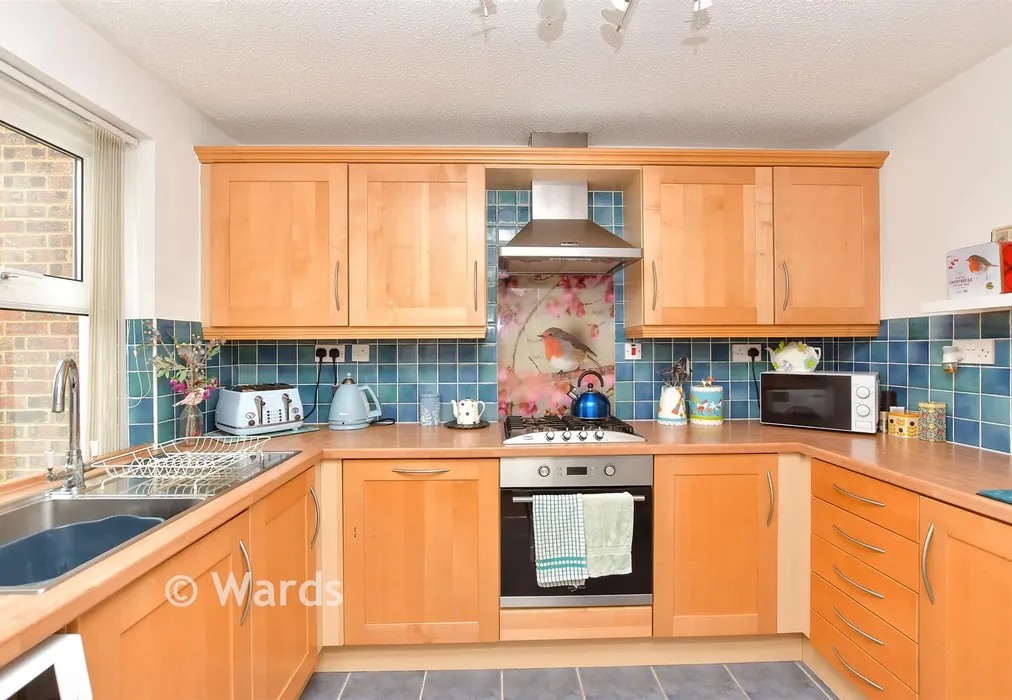 Kitchen - Wadham Place, Sittingbourne, Kent - Wards of Kent