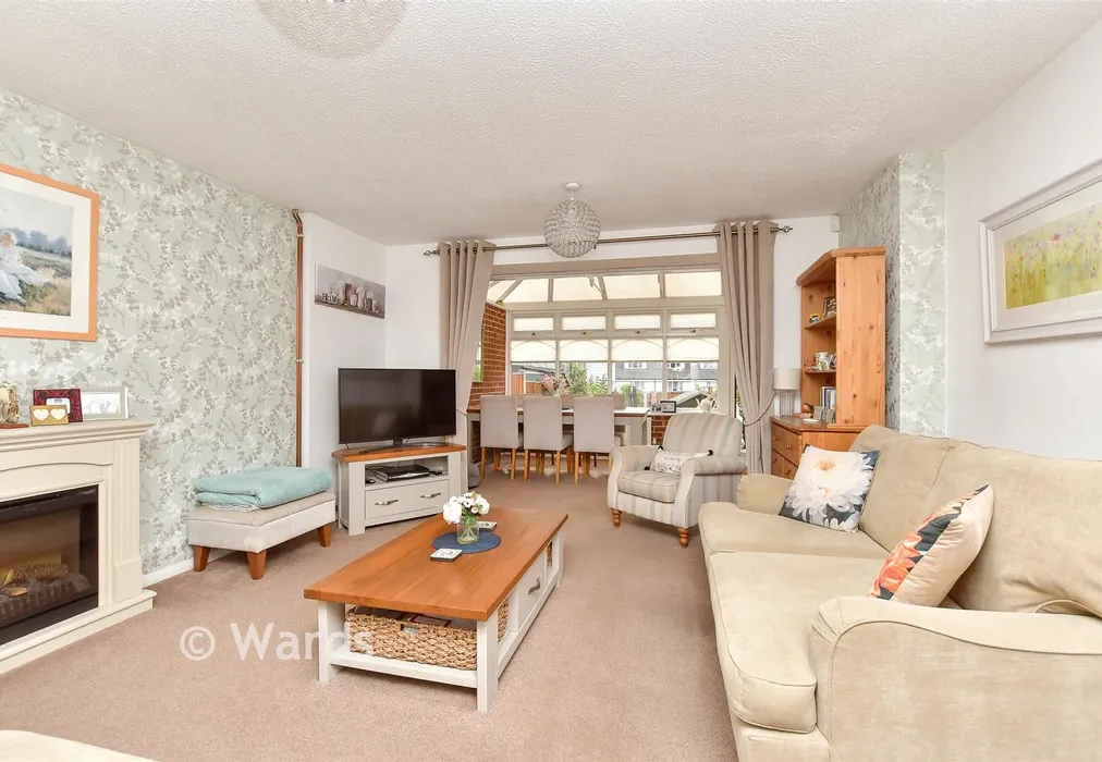 Lounge/Diner - Wadham Place, Sittingbourne, Kent - Wards of Kent