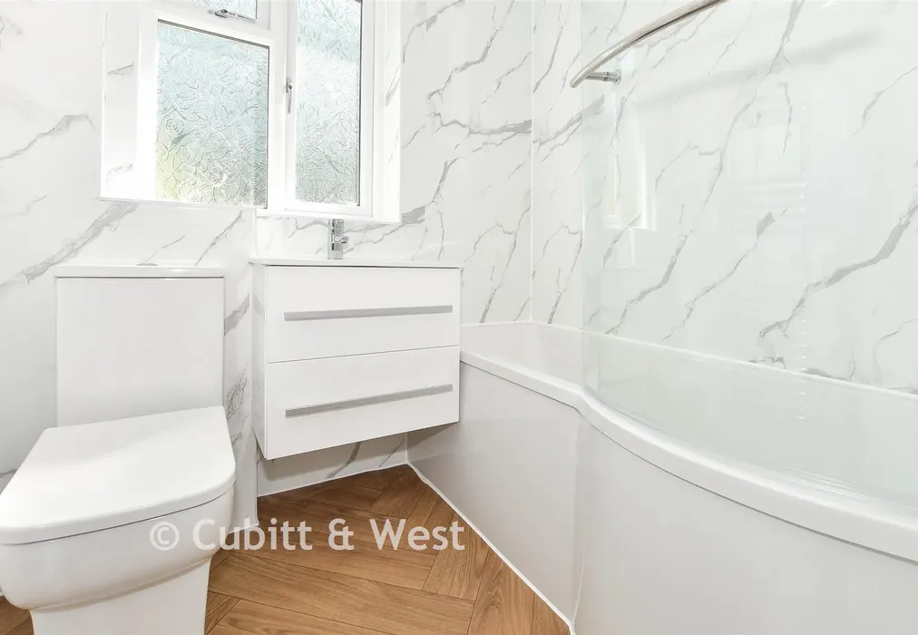 Bathroom - Ryde Lands, Cranleigh, Surrey - Wards of Kent