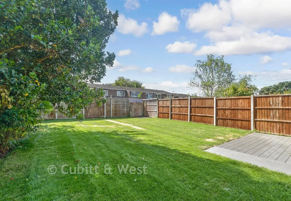 Rear Garden - Ryde Lands, Cranleigh, Surrey - Wards of Kent