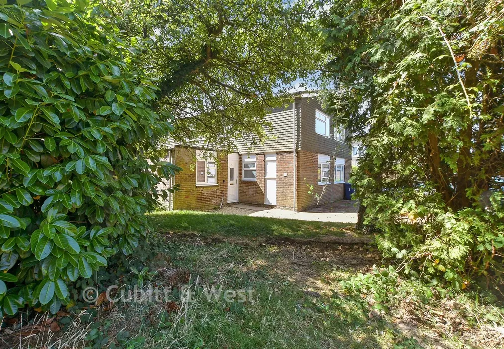 External Lifestyle Photograph - Ryde Lands, Cranleigh, Surrey - Wards of Kent