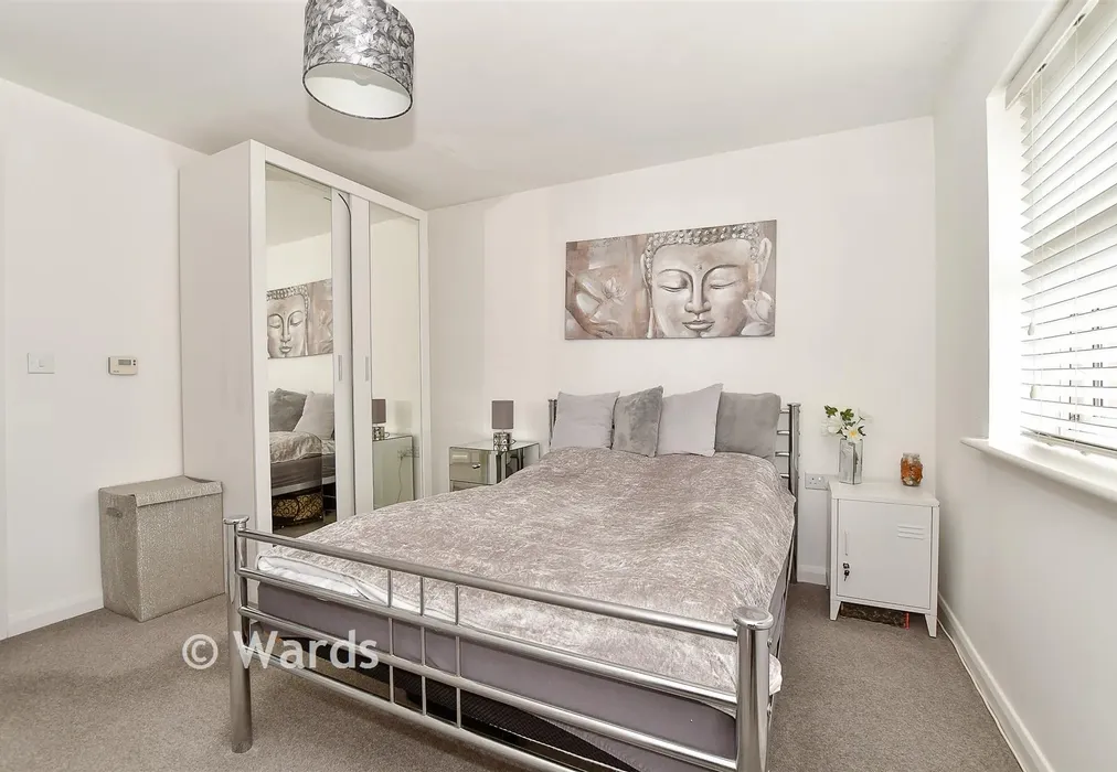 Bedroom 1 - Braganza Drive, Staplehurst, Kent - Wards of Kent