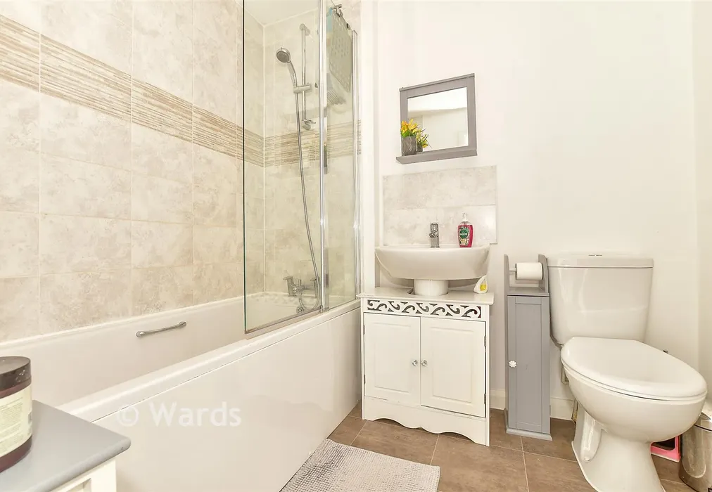 Bathroom - Braganza Drive, Staplehurst, Kent - Wards of Kent