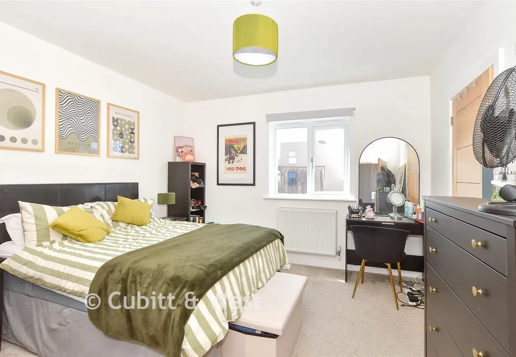 Bedroom 1 - Victoria Road, Burgess Hill, West Sussex - Wards of Kent