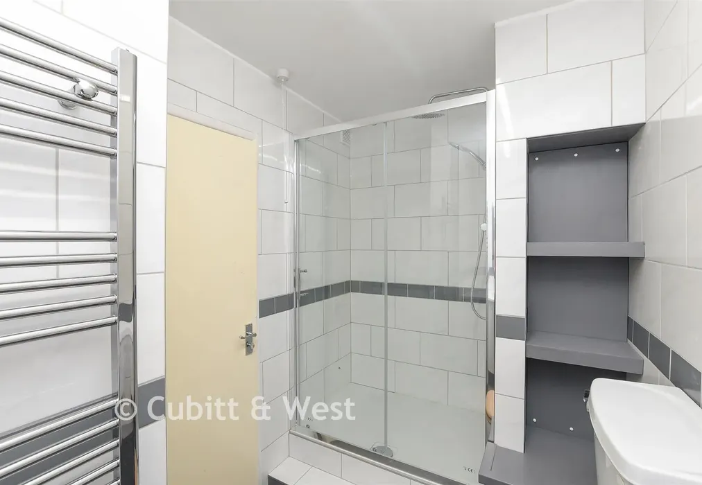 Shower Room - Downswood, Reigate, Surrey - Wards of Kent