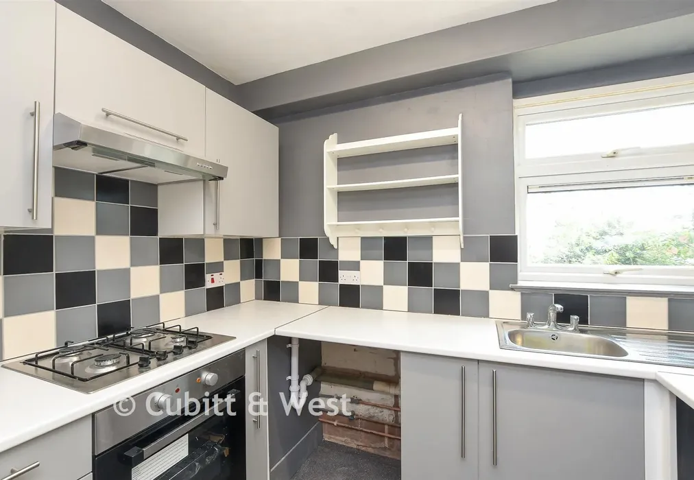 Kitchen - Downswood, Reigate, Surrey - Wards of Kent