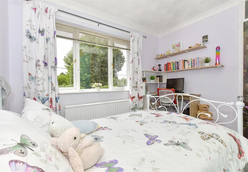 Bedroom 3 - The Drove, Chestfield, Whitstable, Kent - Wards of Kent
