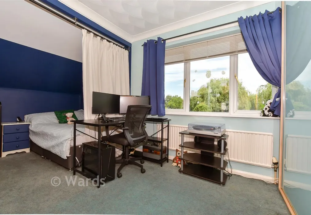 Bedroom 2 - The Drove, Chestfield, Whitstable, Kent - Wards of Kent