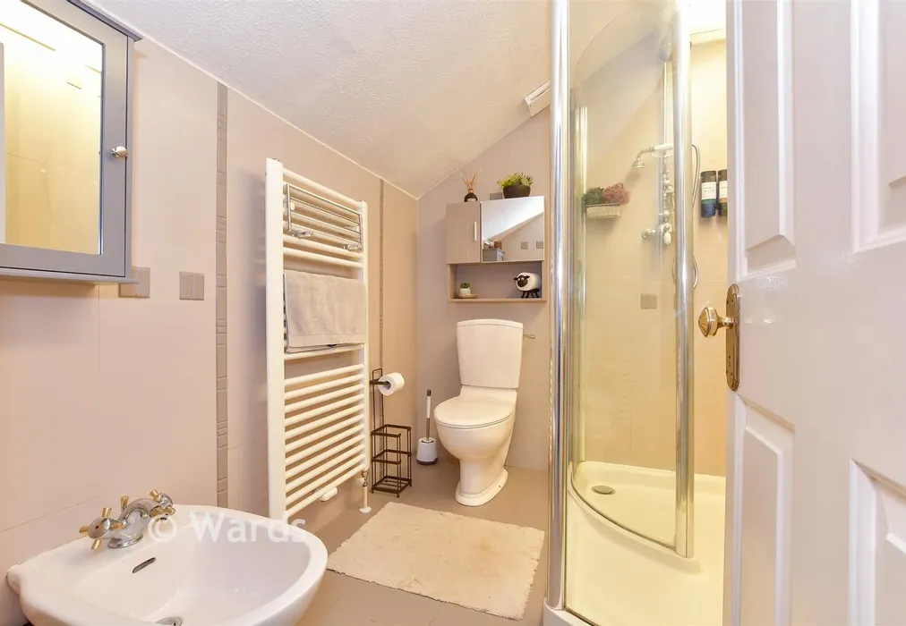 En-Suite Shower Room - The Drove, Chestfield, Whitstable, Kent - Wards of Kent