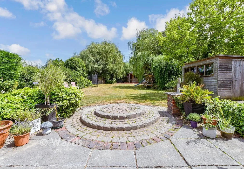 Rear Garden - The Drove, Chestfield, Whitstable, Kent - Wards of Kent