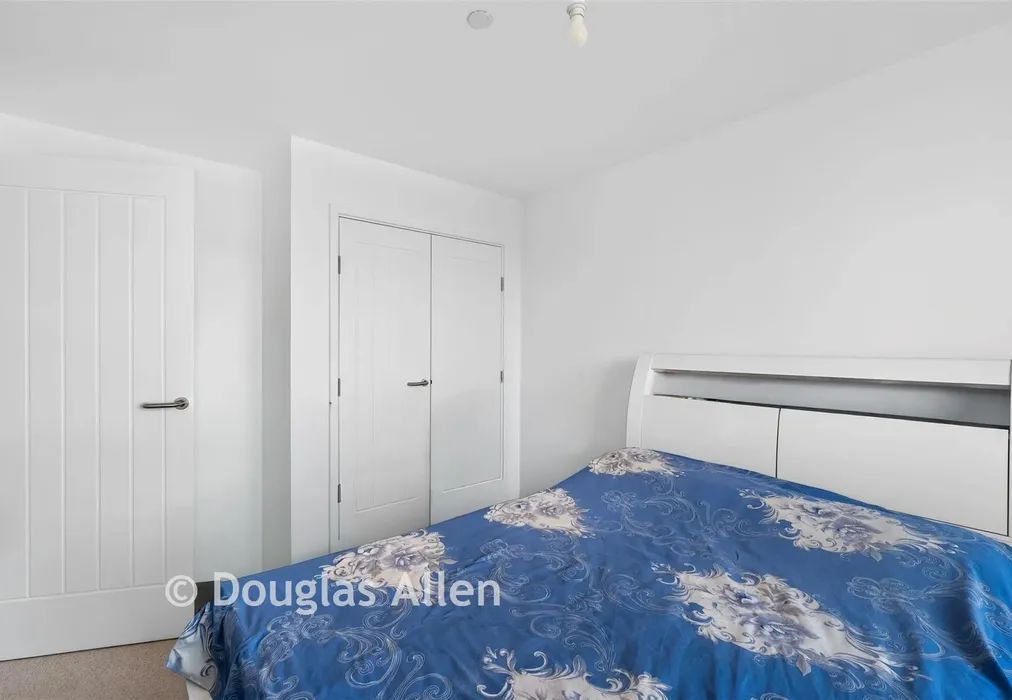 Bedroom - Linton Road, Barking, London - Wards of Kent