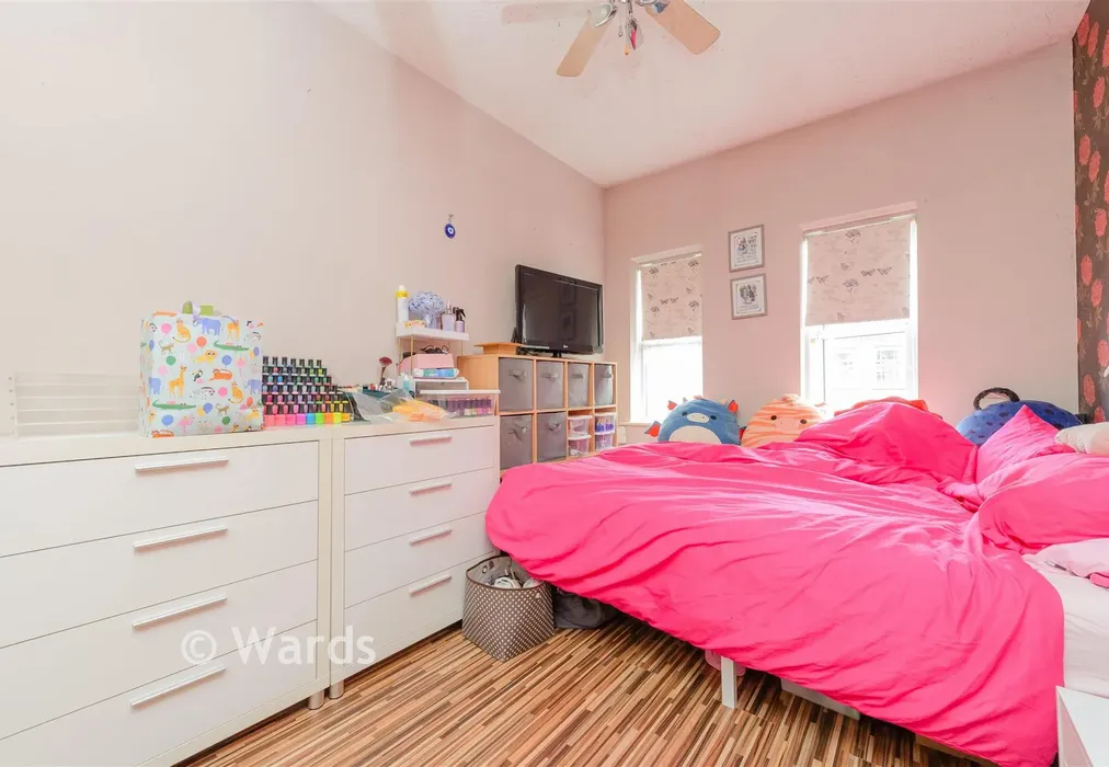 Bedroom 1 - Christopher Road, Chatham, Kent - Wards of Kent