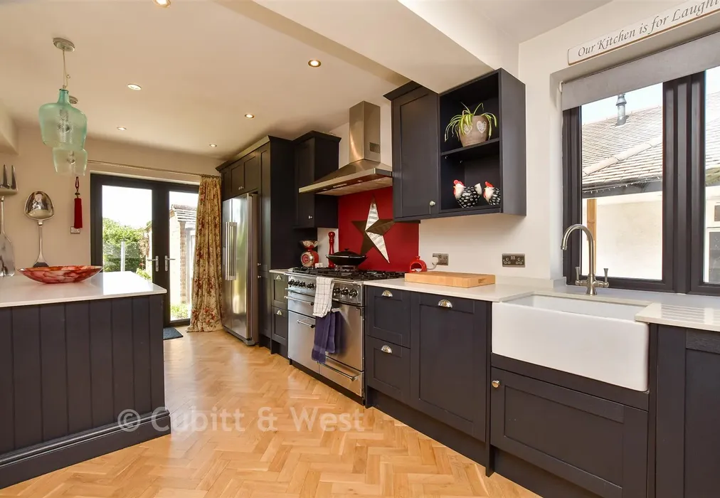 Kitchen / Diner - Orchard Close, Fetcham, Leatherhead, Surrey - Wards of Kent