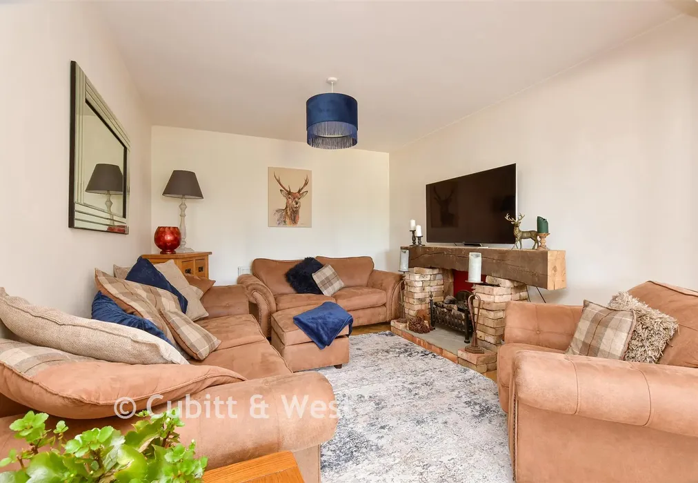 Lounge - Orchard Close, Fetcham, Leatherhead, Surrey - Wards of Kent