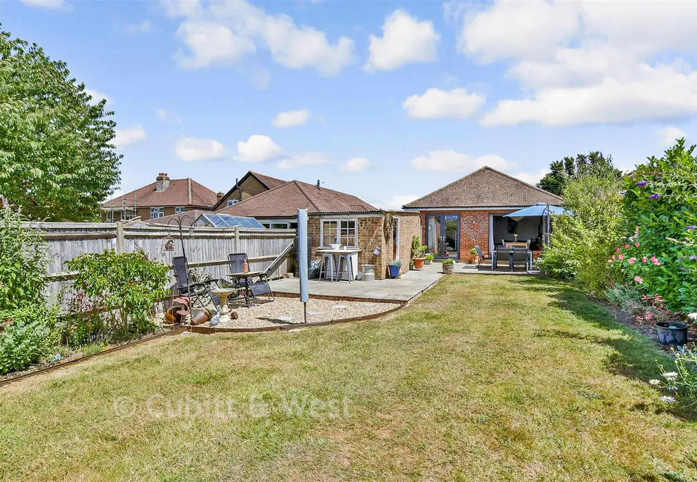 Rear Elevation - Orchard Close, Fetcham, Leatherhead, Surrey - Wards of Kent
