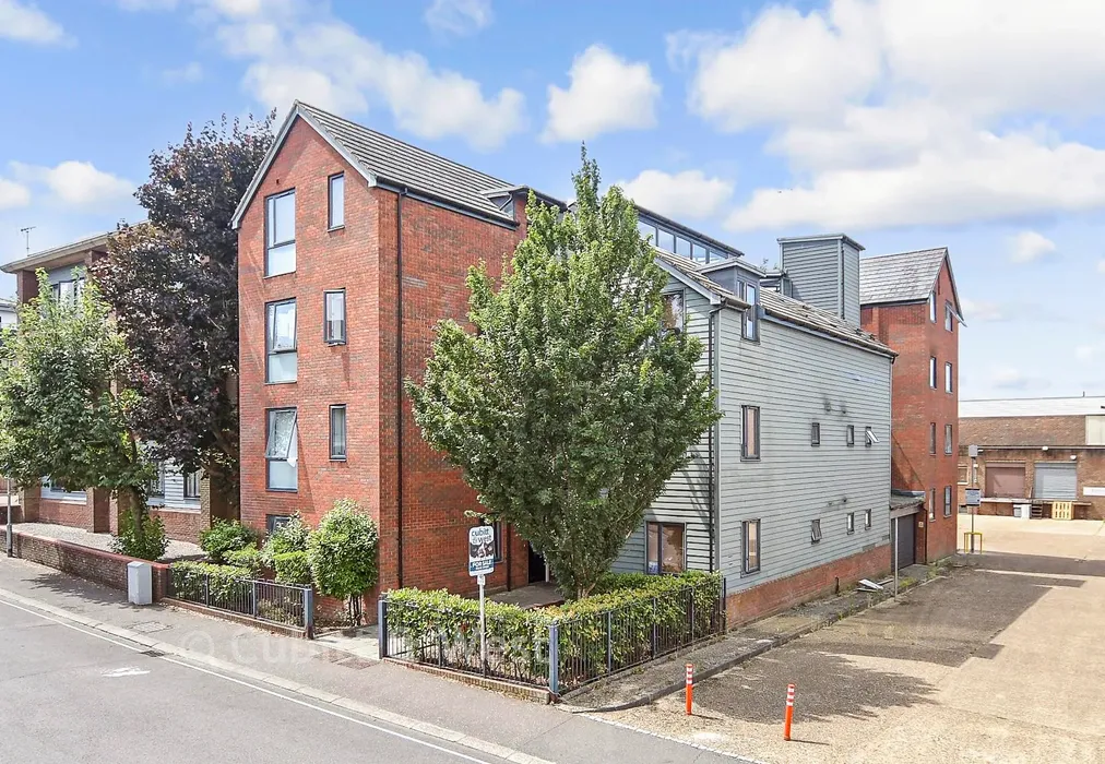 External (Web) - Cantelupe Road, East Grinstead, West Sussex - Wards of Kent