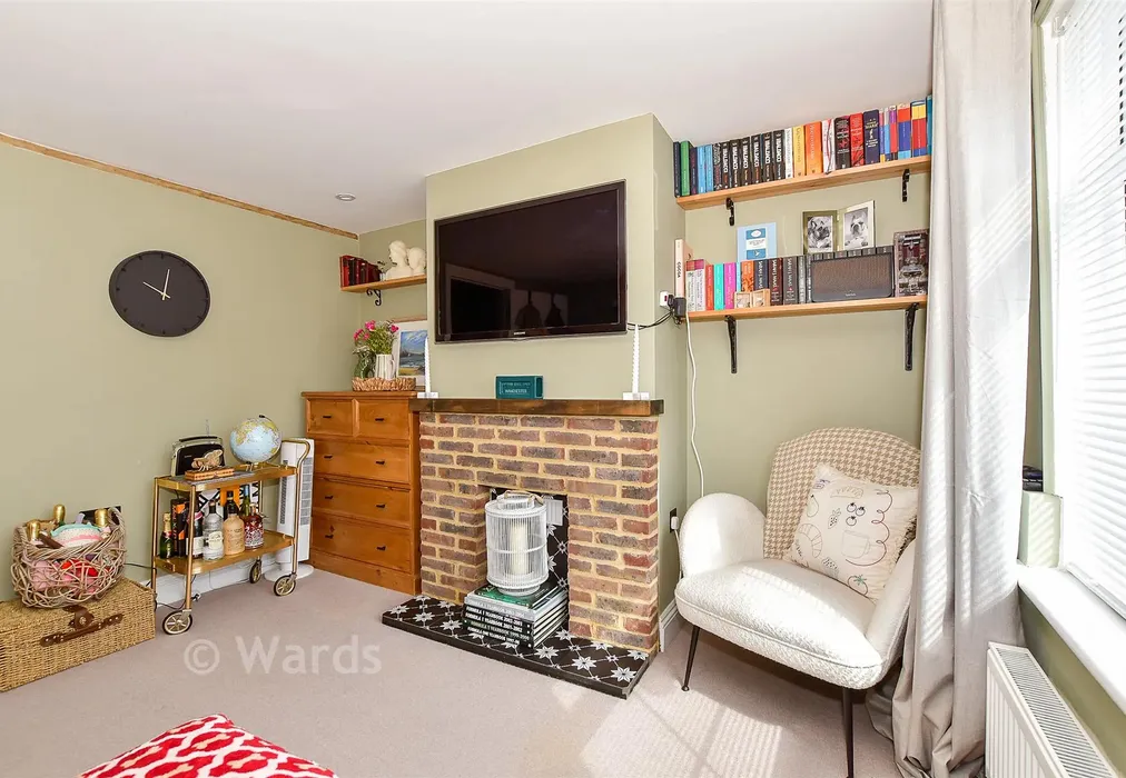 Lounge - Crane Lane, Cranbrook, Kent - Wards of Kent